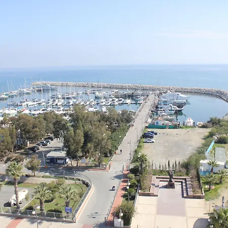 Sun Hall Hotel Larnaca