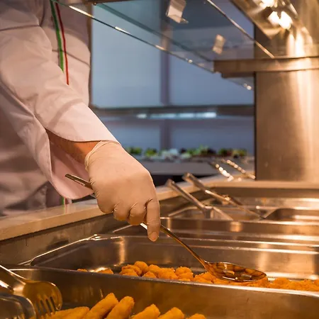 Szálloda Sun Hall Lárnaka