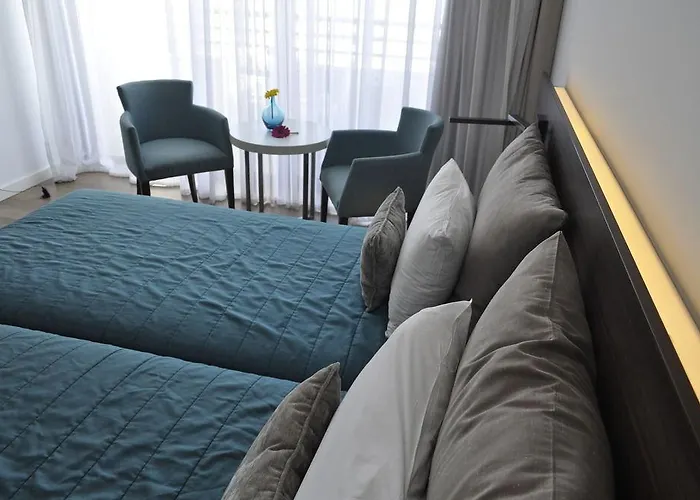 サン ホール ラルナカ