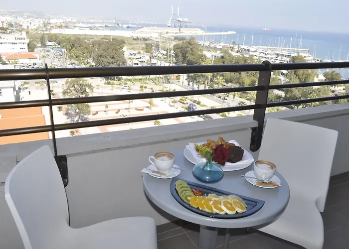 Szálloda Sun Hall Lárnaka