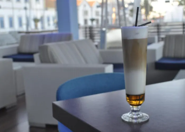 サン ホール ホテル 4*