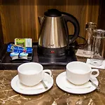 サン ホール 4*