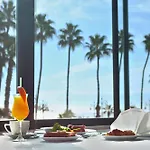 Hotel Sun Hall