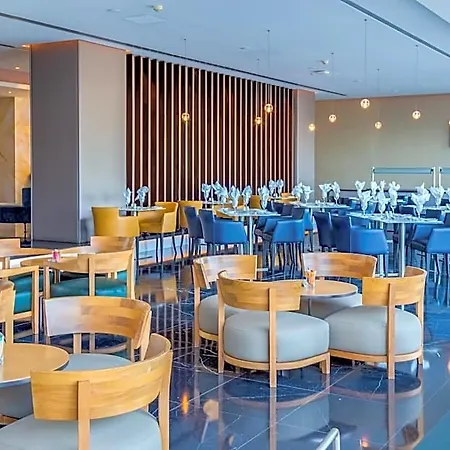 Sun Hall 4*