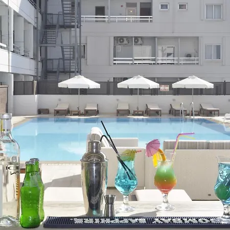 サン ホール ホテル 4*