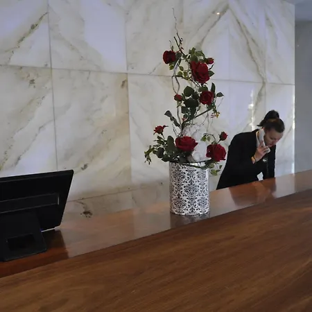 Готель Sun Hall 4*