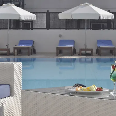 Готель Sun Hall 4*