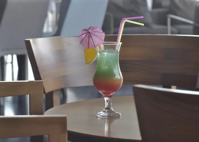 Sun Hall Hotel Larnaca