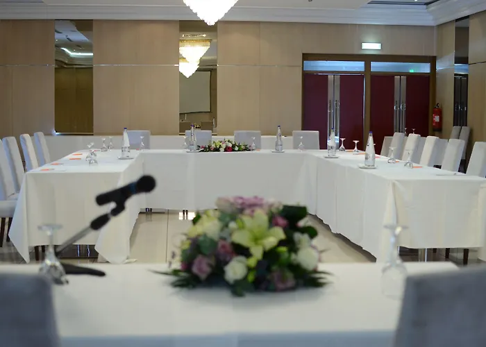 Sun Hall 4* Λάρνακα