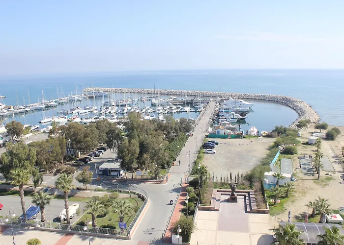 Sun Hall Hotel Larnaca