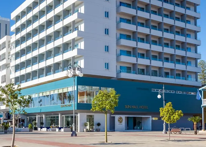 Sun Hall Ξενοδοχείο 4*