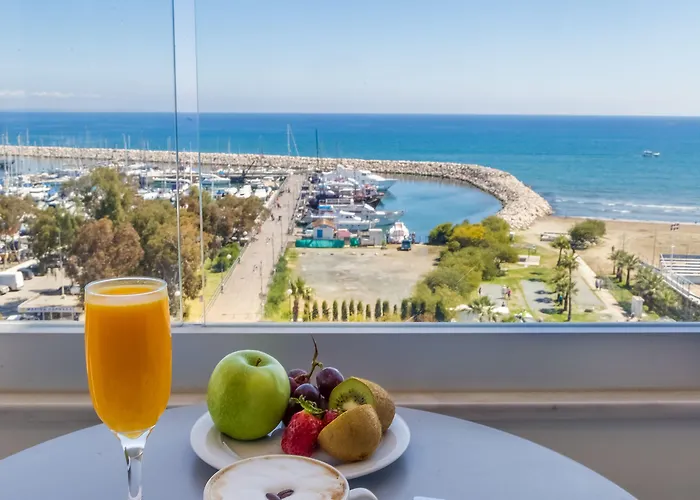 Ξενοδοχείο Sun Hall 4*